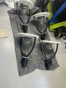 Et par udendørs lampetter