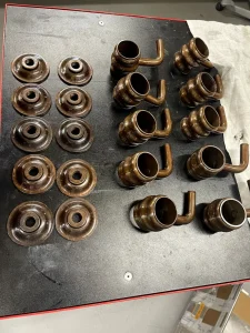 Brunerede mellemstykker til et glæder