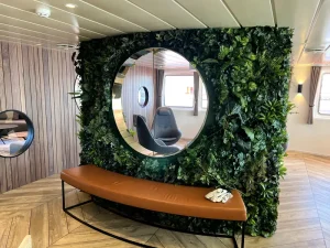 En messingindrammet cirkelåbning