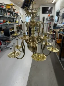 en renoveret lysekrone